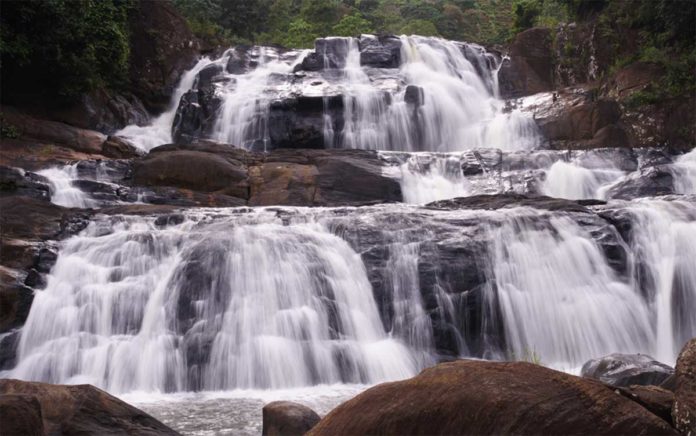 සුන්දර දකුණු පුරවරයේ සවාරියක්