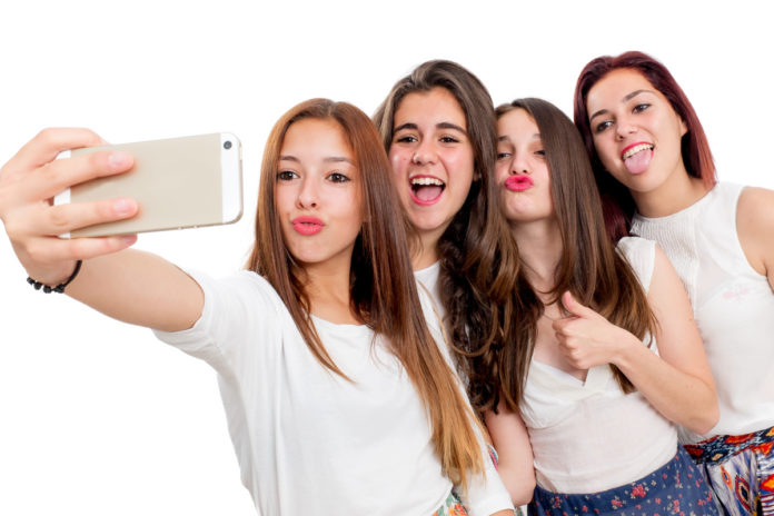 selfie_girls