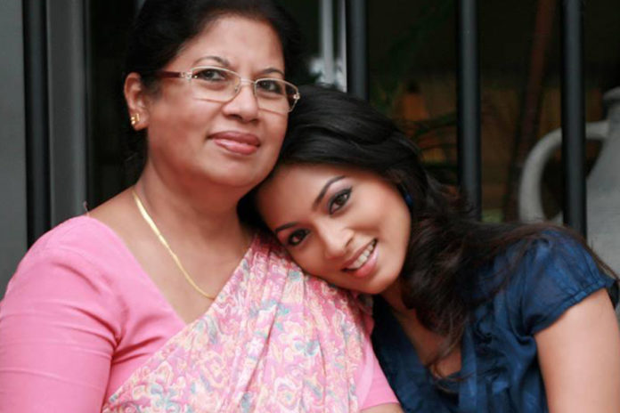 pooja_with_mom