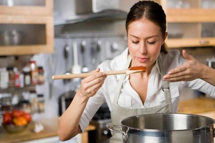 woman_cooking_tips