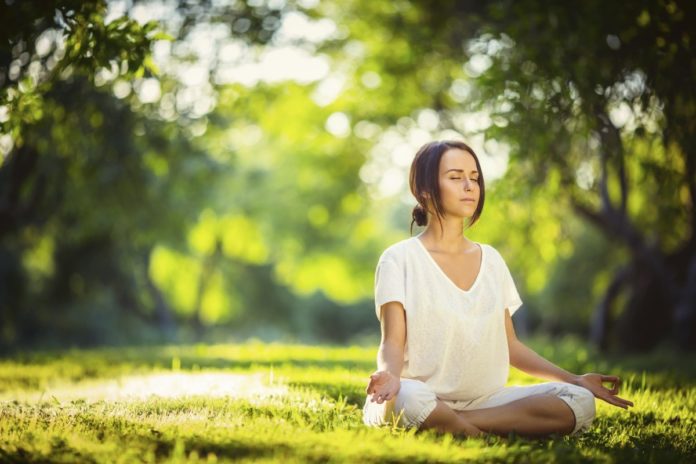 woman-doing-meditation